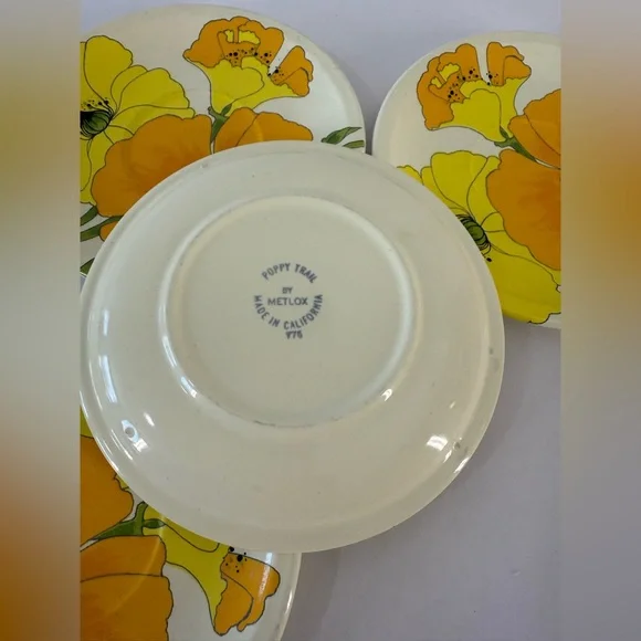 Vintage 70's Metlox California Poppy Trail Wild Poppy 6" Saucer Set of 4 - Picture 5 of 5
